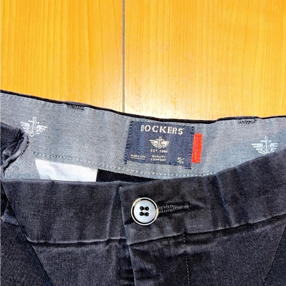 Pants - Picture 2 of 3